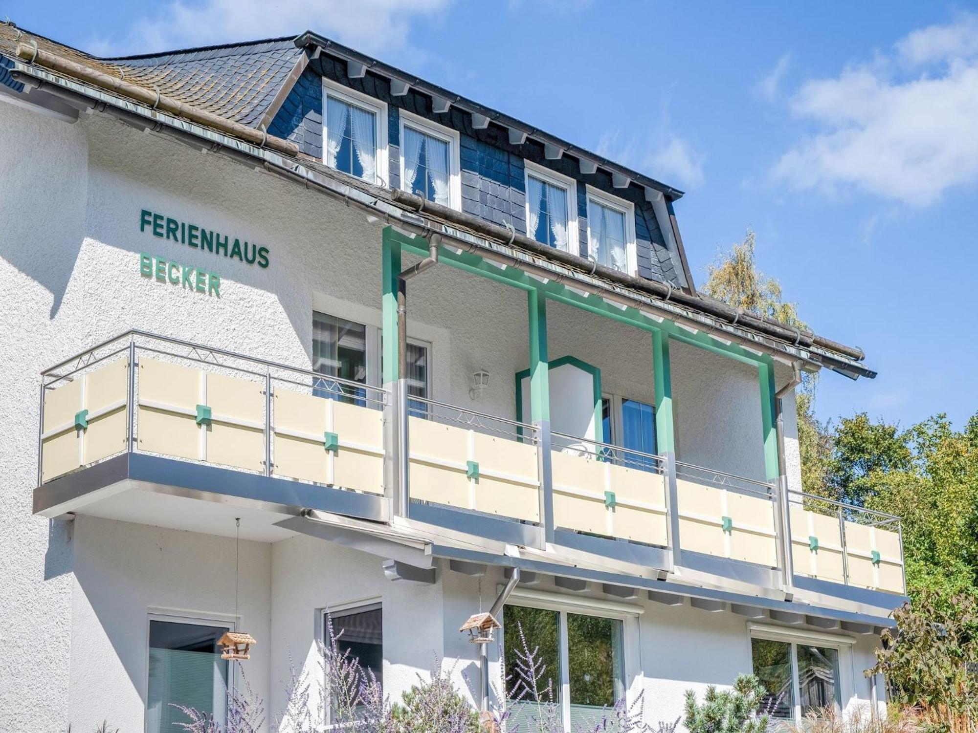 Modern Apartment In Schwalefeld With Garden فيلنغن المظهر الخارجي الصورة